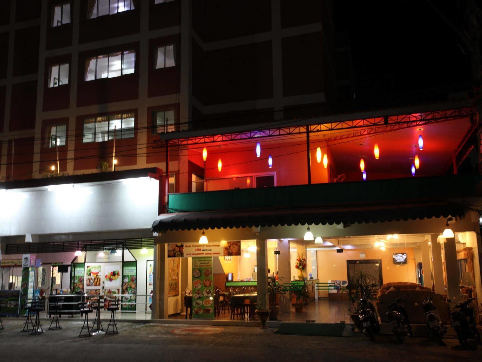 Home Pattaya Hotel Buitenkant foto