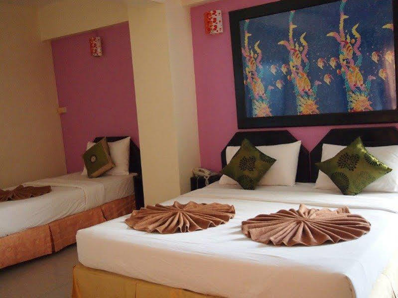Home Pattaya Hotel Buitenkant foto